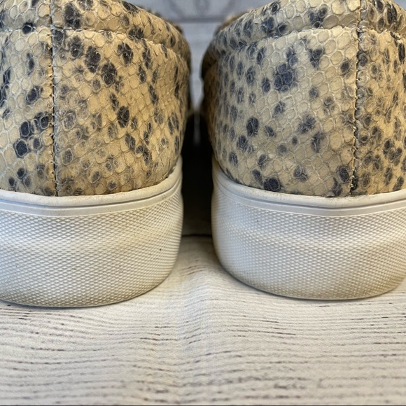 Vince Camuto Korli Snakeskin slip on - Picture 9 of 15